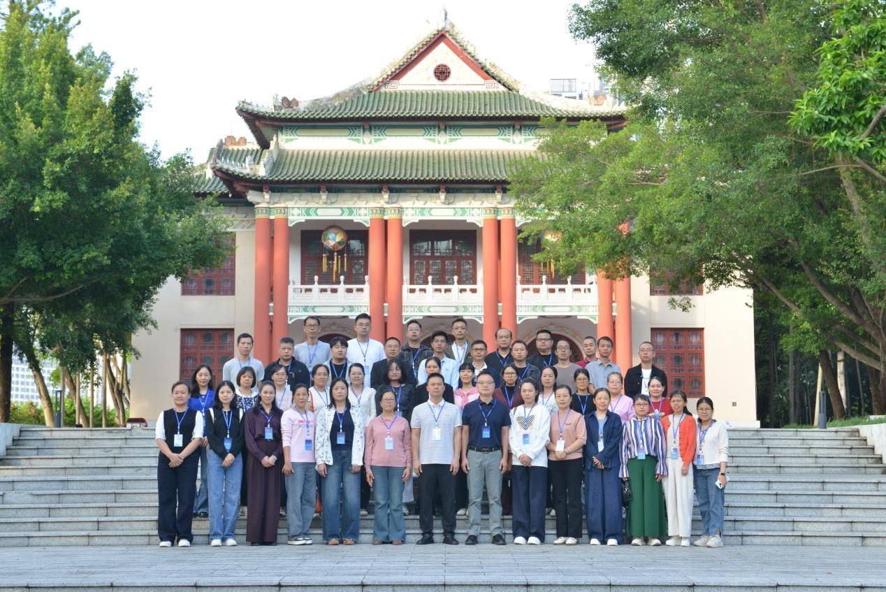 恭城瑶族自治县2025年全县医保经办服务能力提升专题培训班（第二批）在我校举办